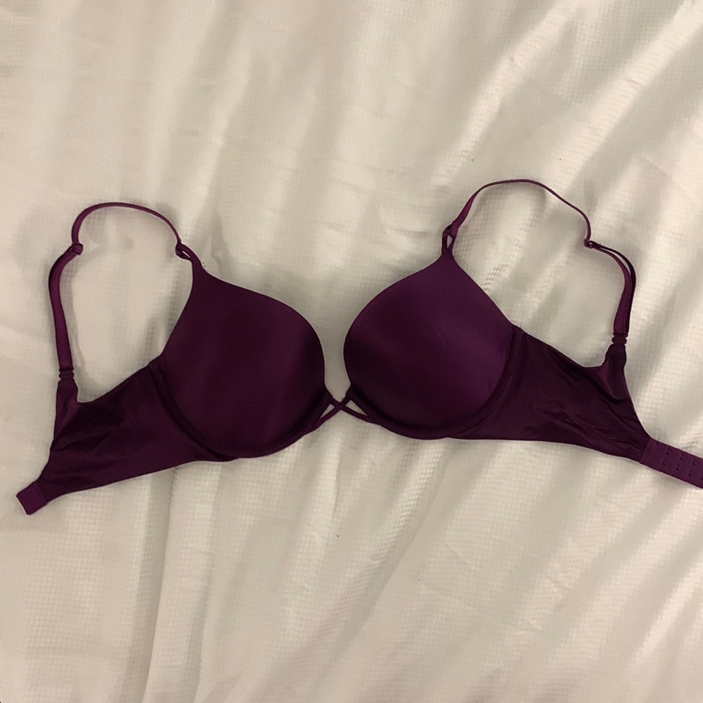 Victoria’s Secret Purple Bombshell Plunge Push-Up Bra 32D